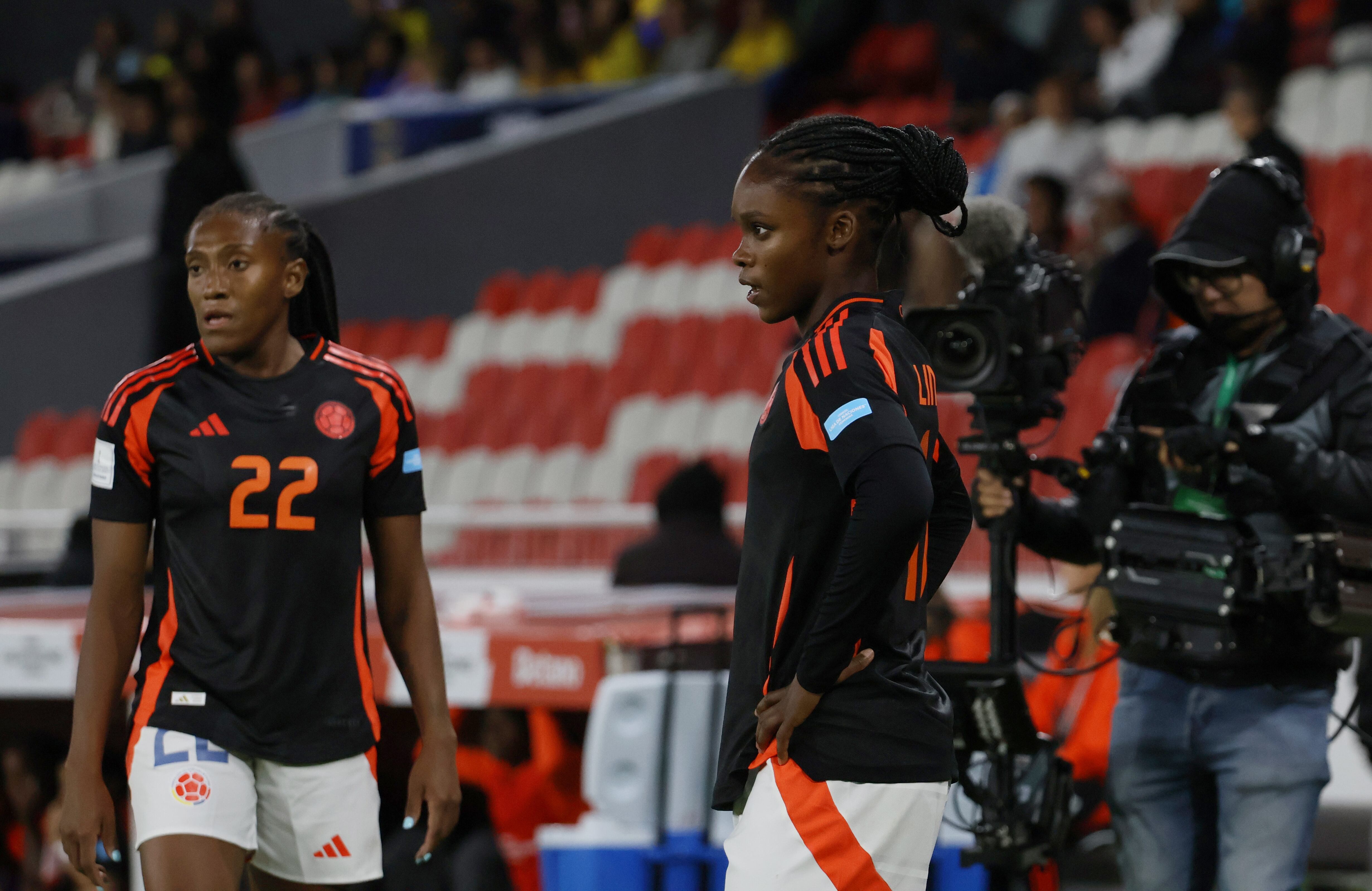QUITO, ECUADOR - OCTOBER 28: Linda Caicedo of Colombia looks on during a CONMEBOL Liga De Naciones Femenina 2025-26 match between Ecuador and Colombia at Rodrigo Paz Delgado Stadium on October 28, 2025 in Quito, Ecuador. (Photo by Santiago Quichimbo/Agencia Press South/Getty Images)