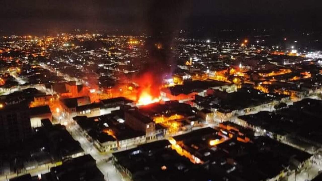 Atención: A esta hora en Popayán vándalos están acabando con todo a su paso