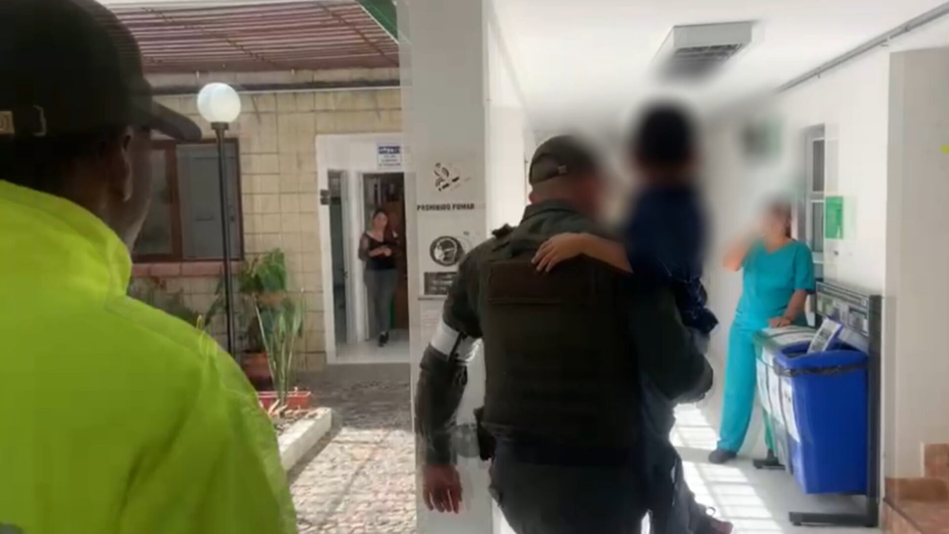 El pequeño fue retenido por supuestos miembros del Clan del Golfo.