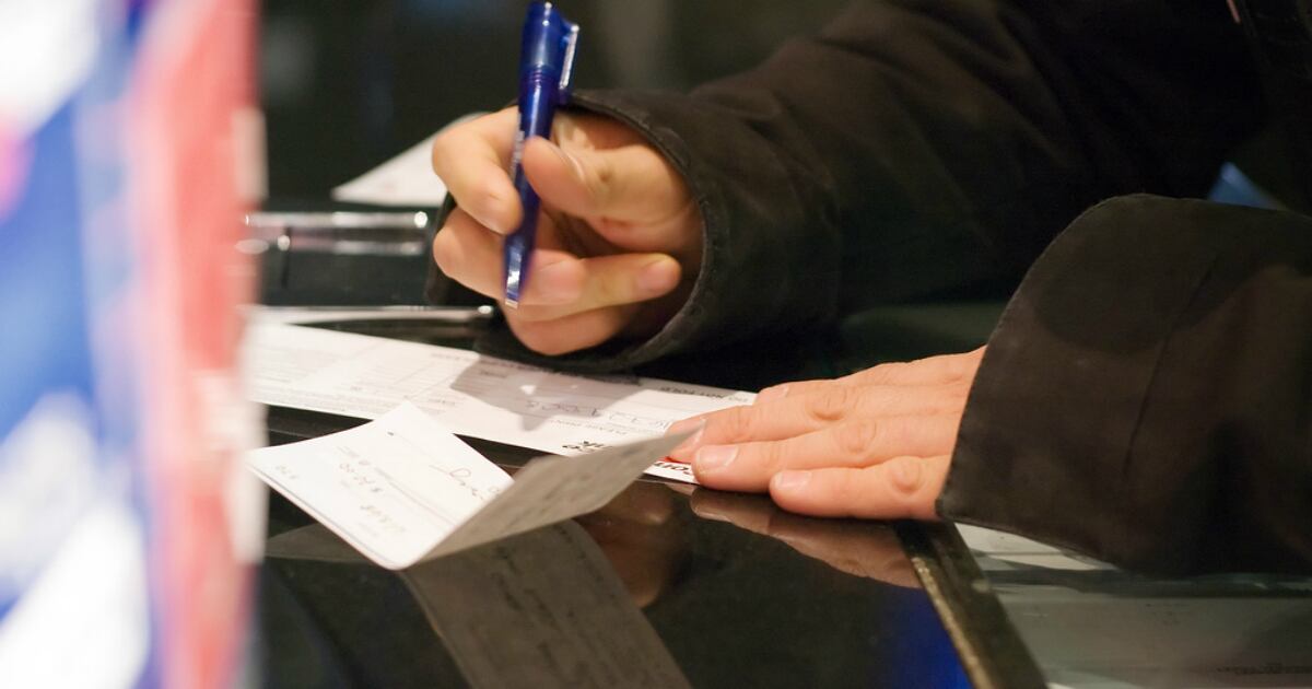 El reporte crediticio incluye movimientos en empresas del sector financiero, pero también en firmas de telecomunicaciones u otros servicios que financien sus productos o servicios.