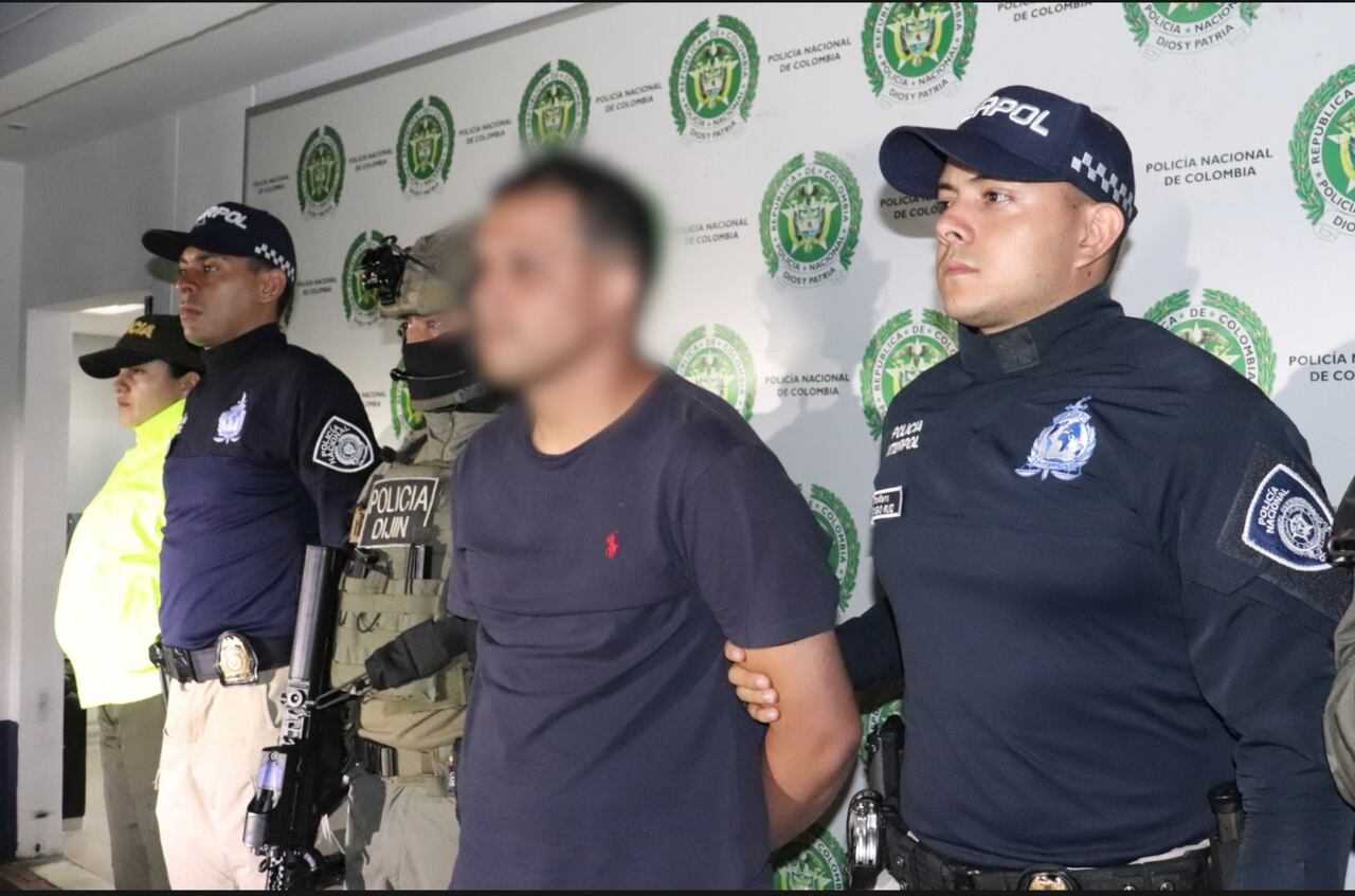 Momento de la captura de alias Carlos Ramón, supuesto cabecilla del Tren de Aragua en Bogotá.