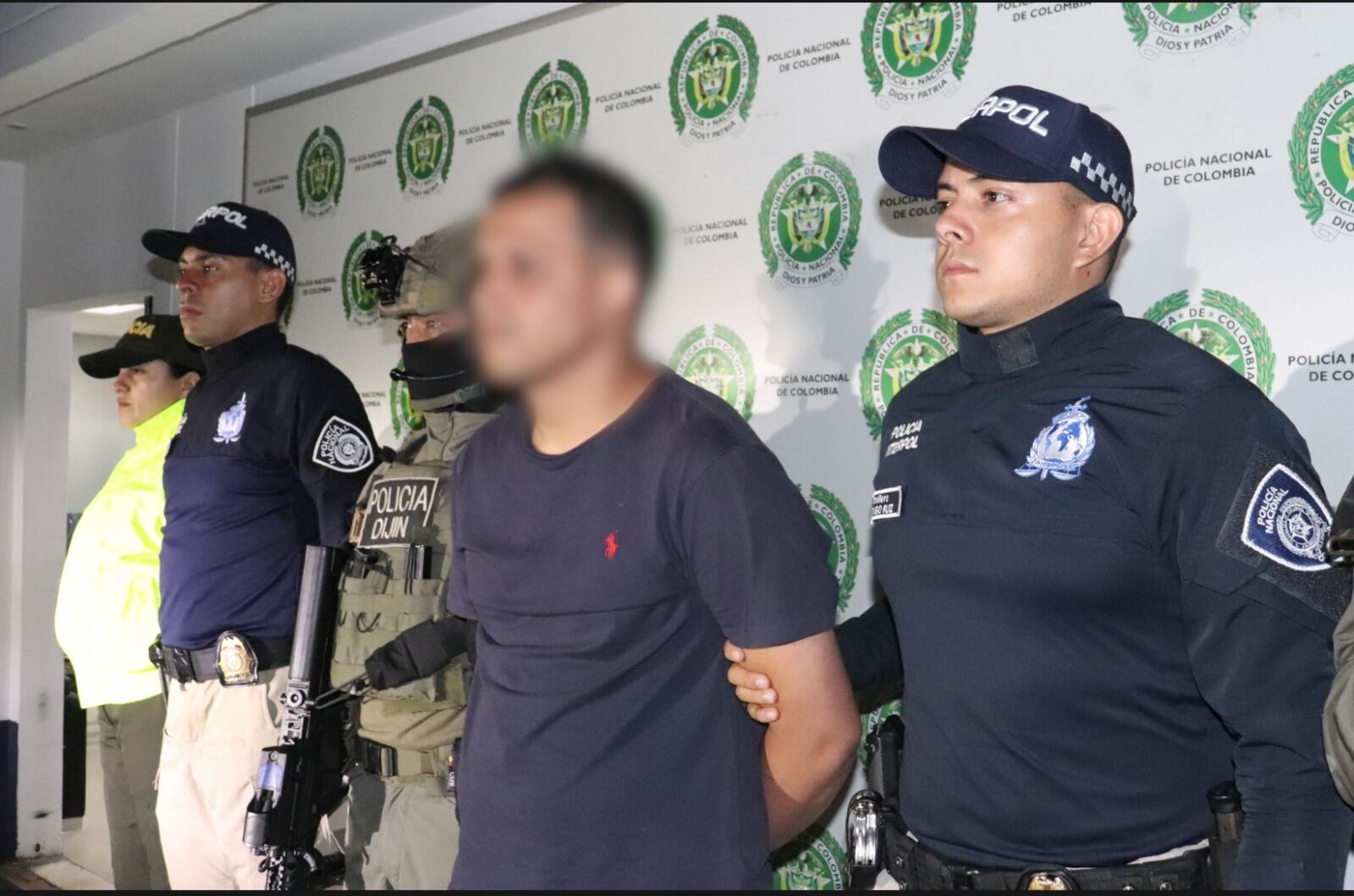 Momento de la captura de alias Carlos Ramón, supuesto cabecilla del Tren de Aragua en Bogotá.