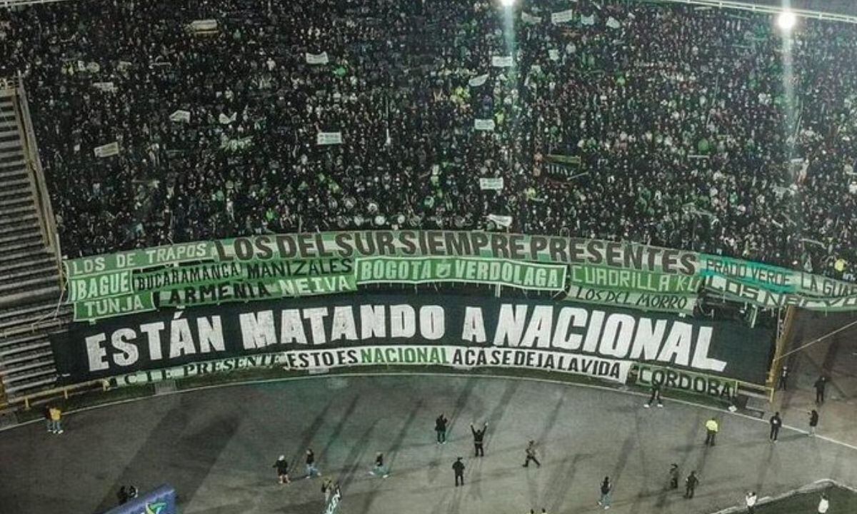 Protestas por situación de Nacional.