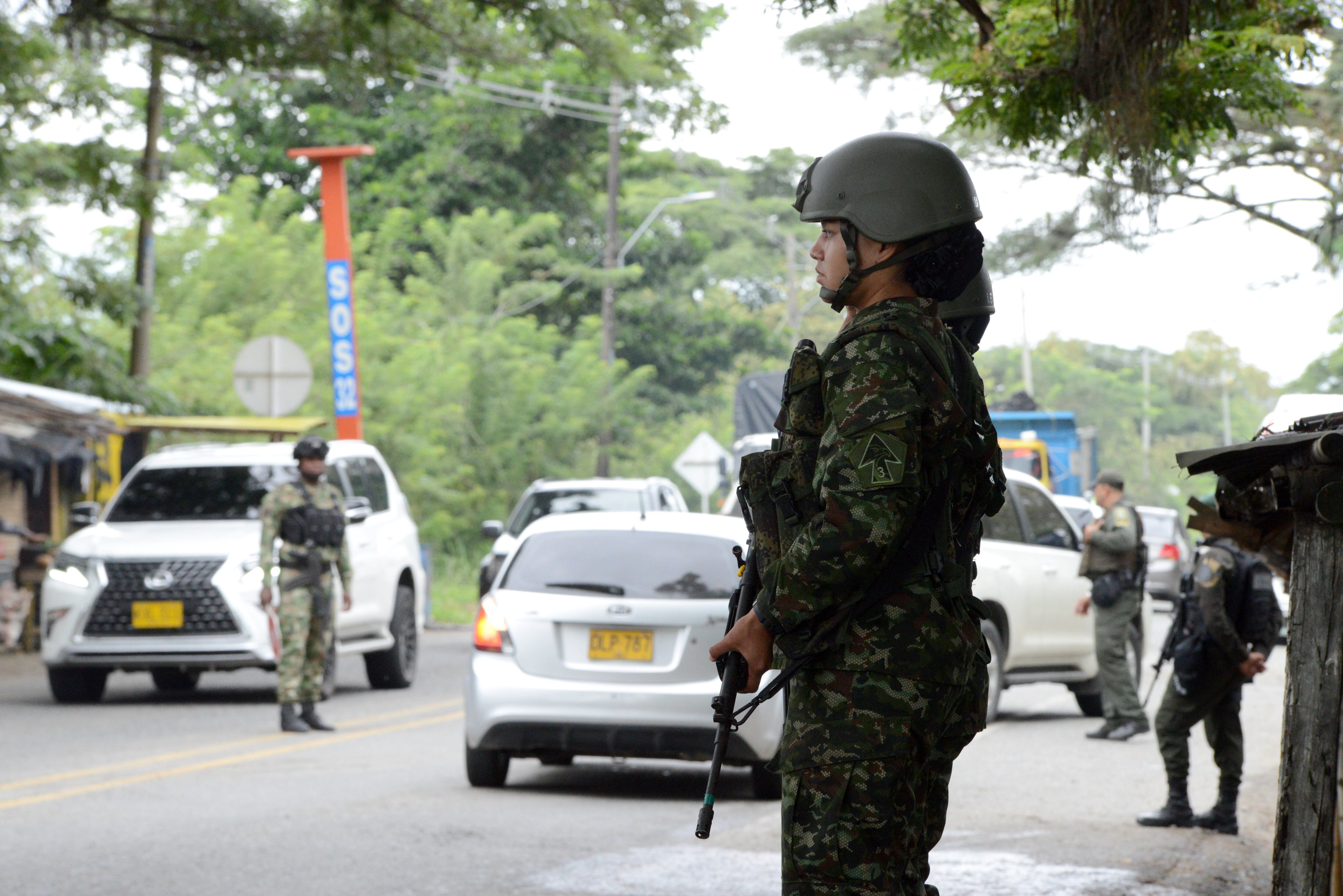 Los gobernadores piden mayor comandancia ante el Ejército y la Policía.