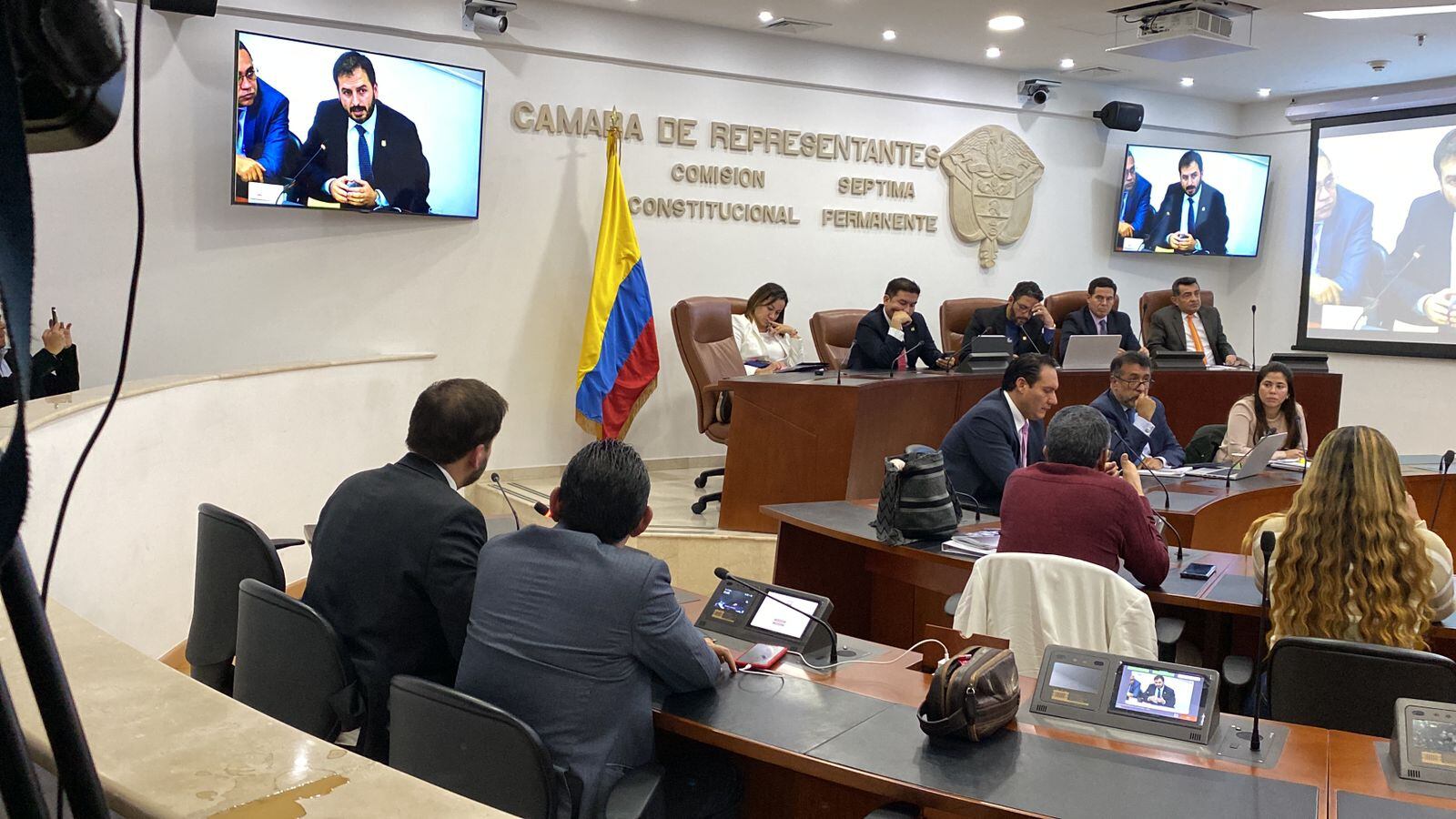 Ministra de Salud y Protección Social, Carolina Corcho, en el debate de control político en la Comisión Séptima de la Cámara de Representantes.