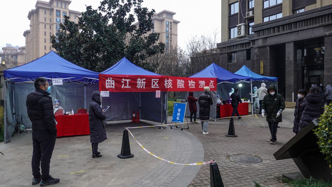 Ciudadanos de Xi'an denuncian escasez de comida