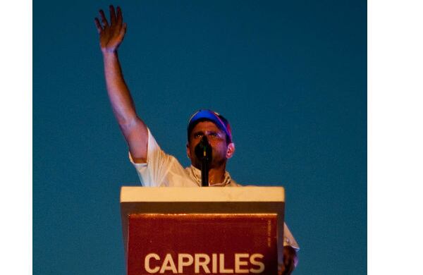 Capriles Radonski,  en Maracay (Venezuela). Capriles acusó a su rival y gobernante, Hugo Chávez, de tener 14 años de promesas incumplidas e invitó a votar por la Venezuela que tienen que construir. 