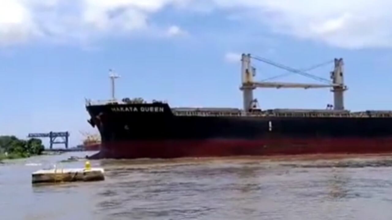 Buque protagonizó accidente en el Puerto de Barranquilla.