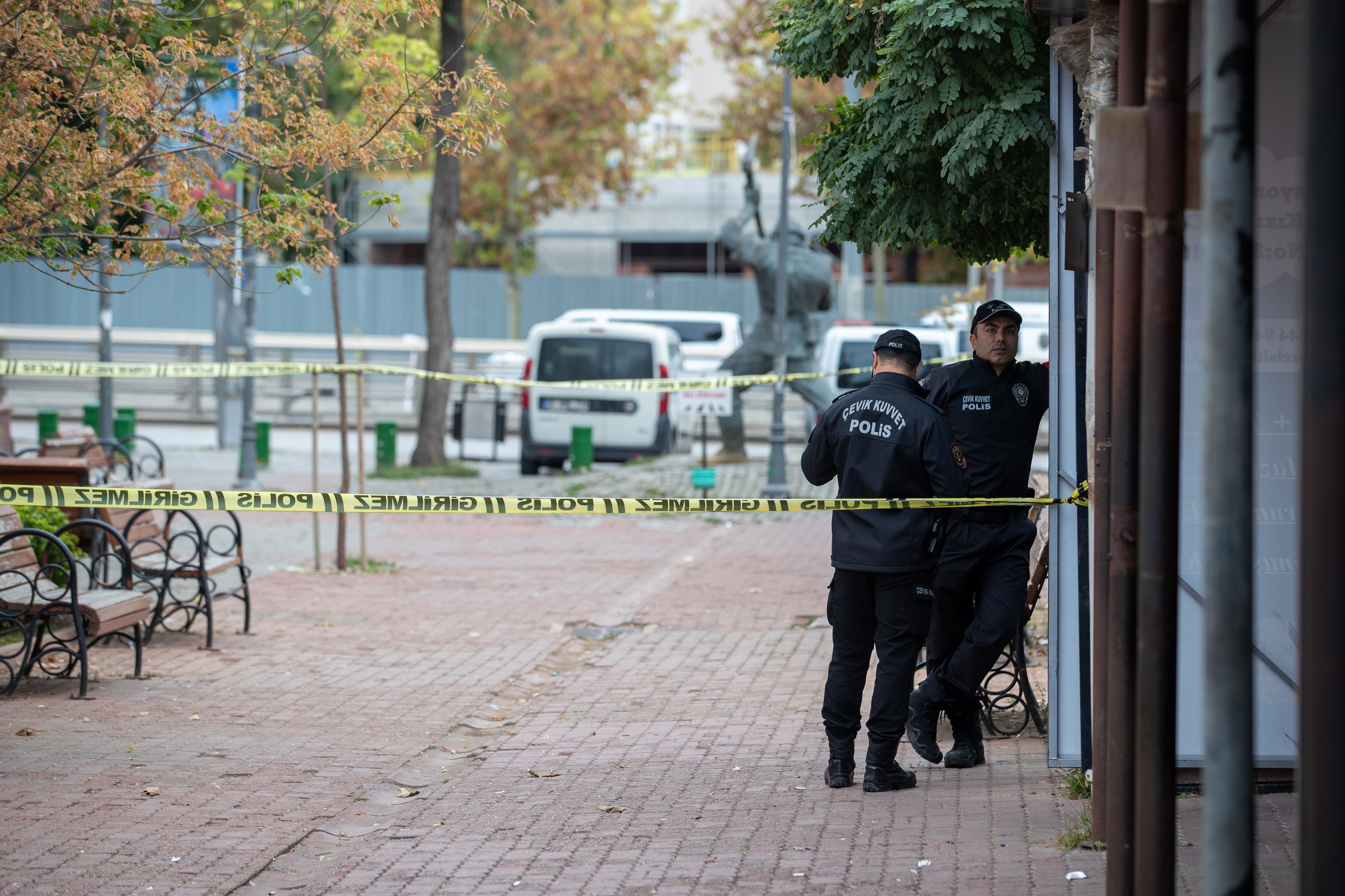 El atentado suicida dejó como víctima mortal al perpetrador y dos heridos.