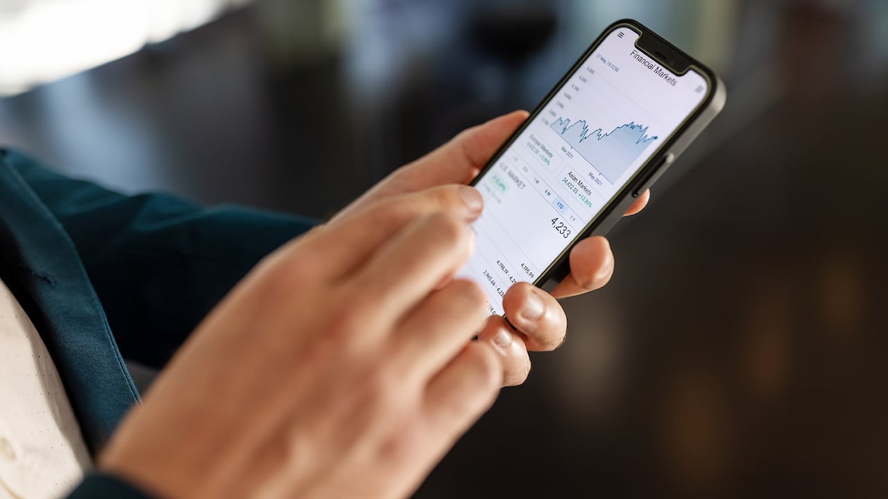 Existen páginas web que ayudan a encontrar a una persona con solo tener el número de celular.