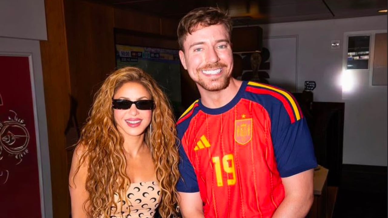“Hay que hacer más escuelas. Tenemos muchos niños que no van a la escuela”, le dijo Shakira a MrBeast.