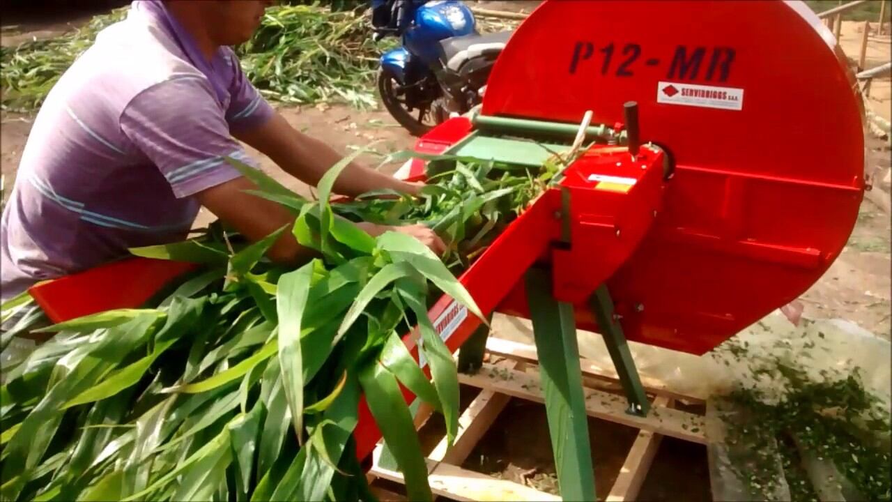 El brazo del menor de edad quedó atrapado en la máquina picapasto.