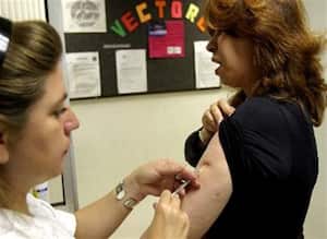 La respuesta es más efectiva si se vacuna a los hombres en la mañana y las mujeres en la tarde.