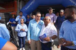 Edgar Páez, presidente de Supergiros, visitó los locales cerrados, con el fin de animar a los colocadores, a la reapertura.