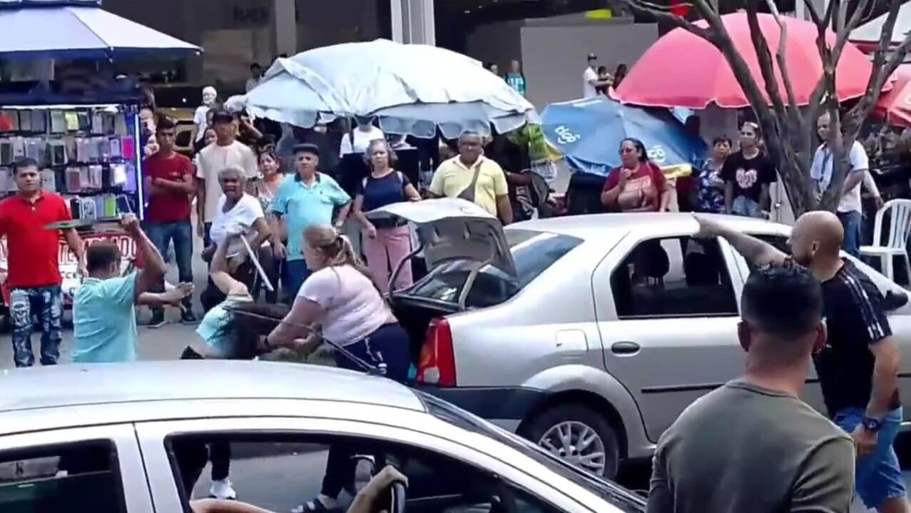 Agresión en vía pública de Bello