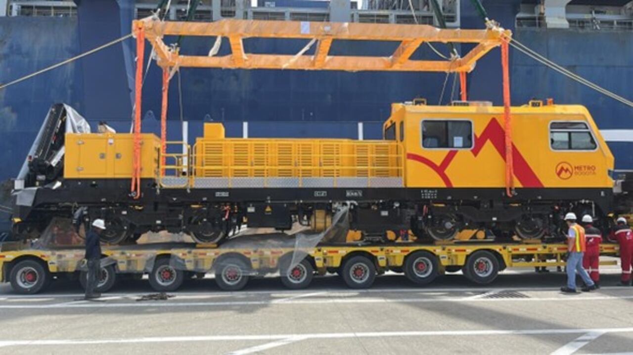 Estos vehículos servirán para la instalación de algunas estructuras que hacen parte del proyecto.