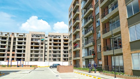 Pese a las dificultades recientes que ha vivido el sector vivienda, la compra de inmuebles nuevos y usados sigue siendo rentable.
