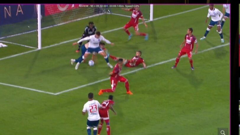 La jugada polémica que desató el caos en Libertadores.