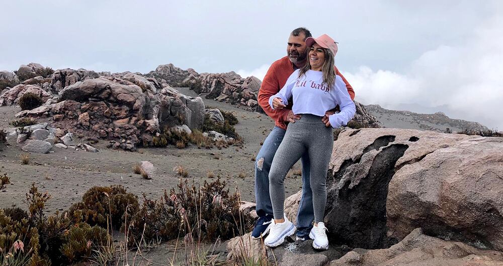 Magda y William en uno de sus viajes de pareja en Colombia.