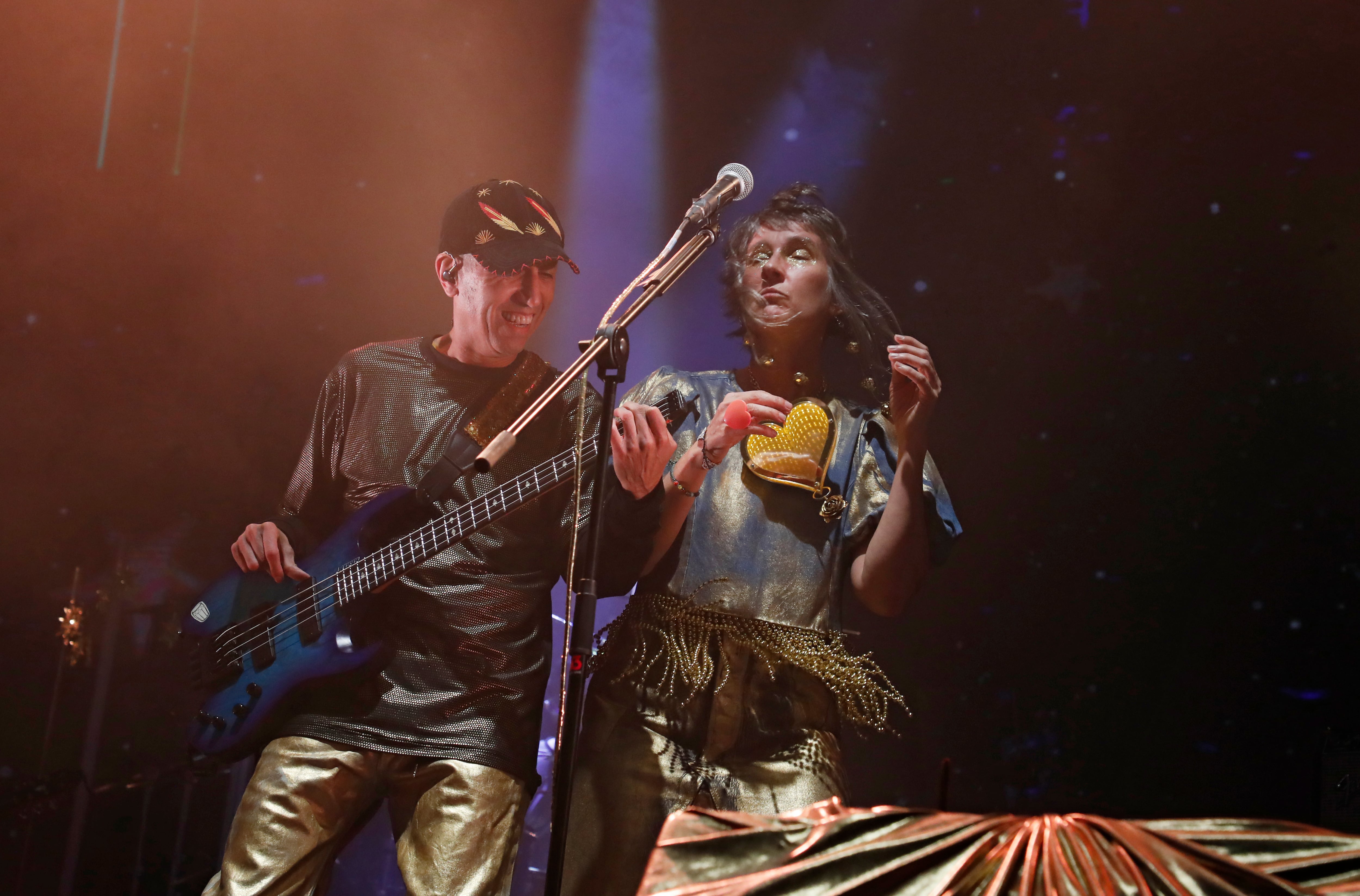 Concierto Aterciopelados 28 años  El Dorado su segundo trabajo de estudio Andrea Echeverri y Héctor Buitrago , junto a Carlos Vives y al cantante de Café Tacvba, Rubén Albarrán
Palacio de los Deportes de Bogotá 
22 de abril de 2023
Foto Guillermo Torres Reina / Semana