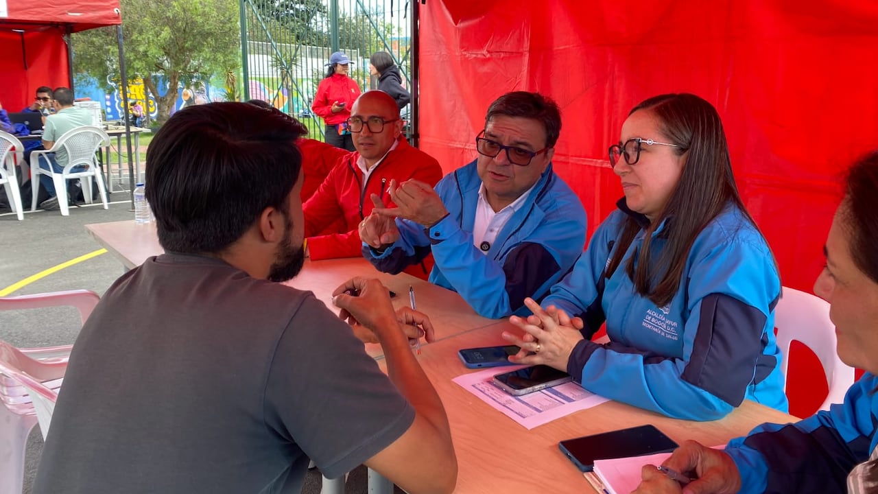 Bogotá fortalece su modelo MAS Bienestar con jornada “Despacho al Barrio” en una localidad de la capital