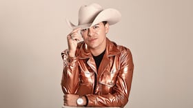 **Yeison Jiménez no solo consolidó una exitosa carrera en la música popular; también construyó un importante patrimonio empresarial. YJ Company registraba activos por más de $8.200 millones y su criadero de caballos superaba los $16.000 millones, a lo que se sumaban inversiones inmobiliarias, proyectos hoteleros y otros negocios. **