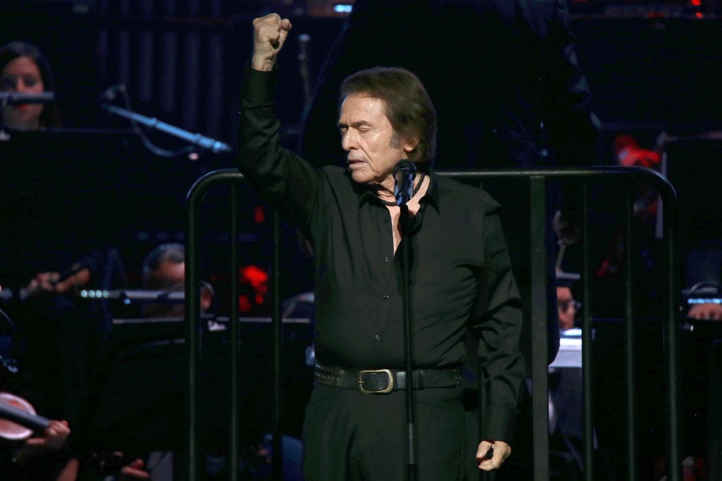 Raphael enfrenta nueva decisión en su carrera por accidente que sufrió