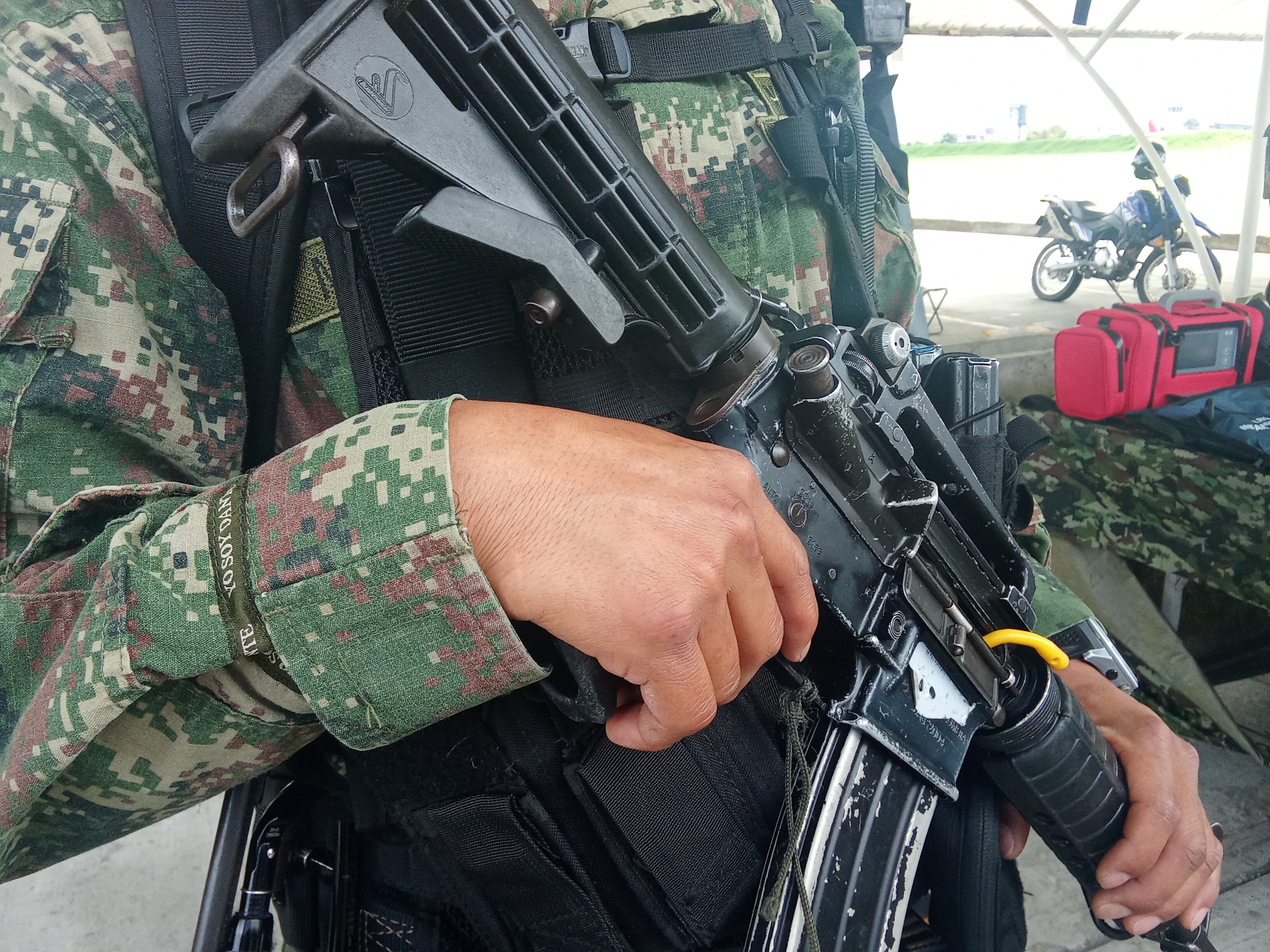 En este miércoles 7 de mayo se presentaron dos ataques contra el Ejército en Suárez y Caloto, resultando herido un soldado profesional, como bien confirmaron las autoridades.