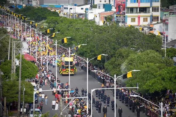 El desfile será dividido en dos jornadas.