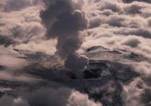 El Nevado del Ruiz ha estado en constante actividad en los últimos meses.