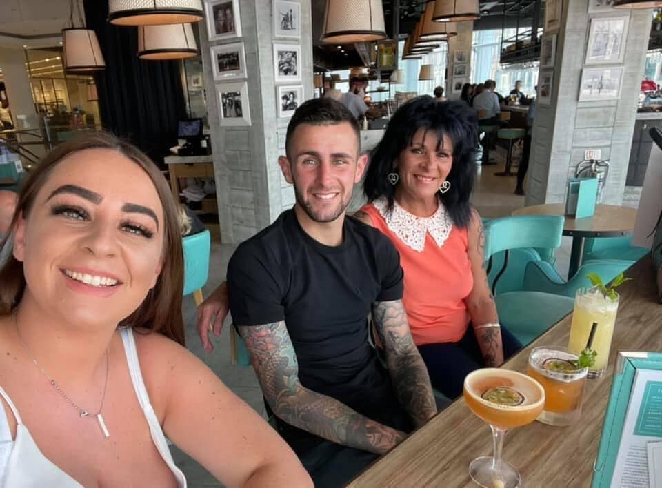 La familia perdfió más de 10 millones de pesos por el pequeño "error" en el pasaporte