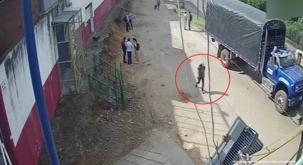 El ELN habría participado en el acto terrorista del pasado 5 de julio, en Bucaramanga y que dejó 14 policías heridos, además de cuantiosos daños materiales.