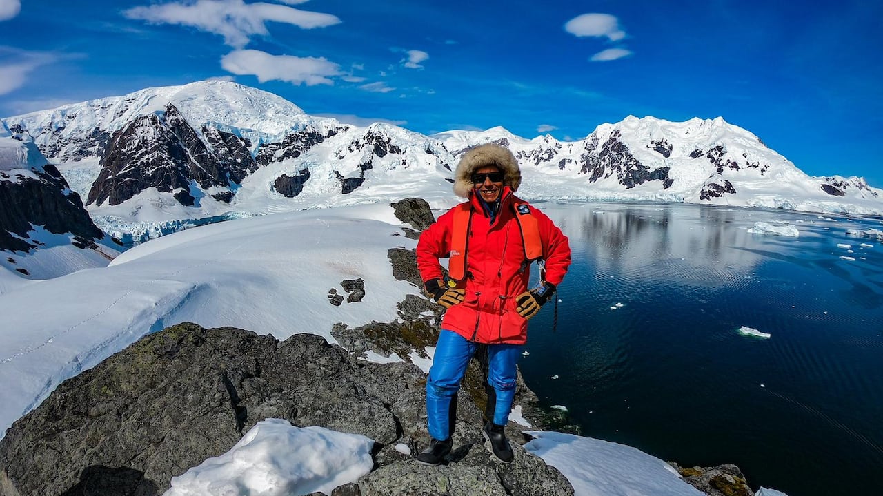 César Sar, conocido como El Turista, en su más reciente viaje a la Antártida.
