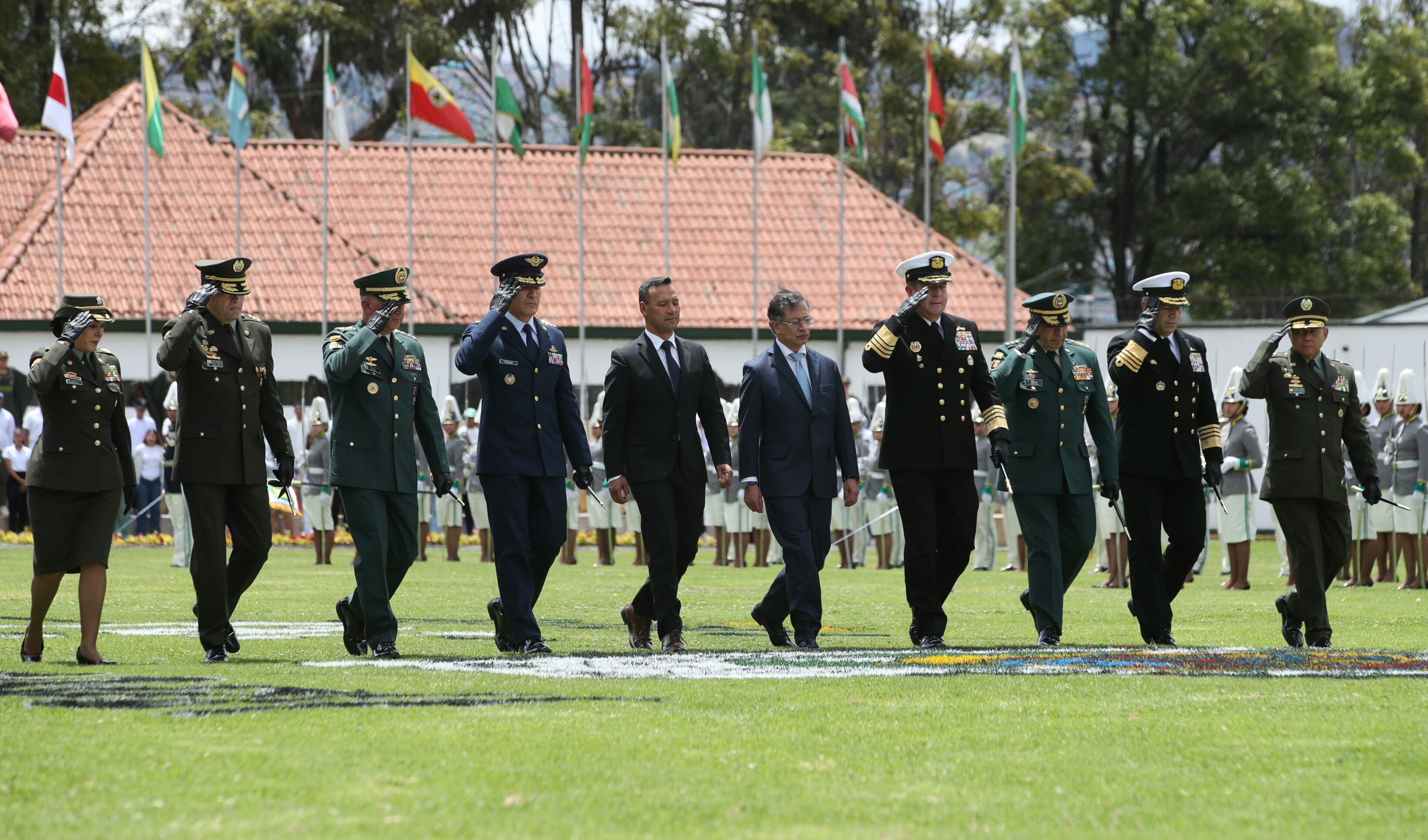 Gustavo Petro Posesión nuevo director general de la Policía Brigadier General William Oswaldo Rincón Cúpula Militar
octubre 24 2025