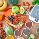 El colesterol es una sustancia que requiere de una buena alimentación para su control.