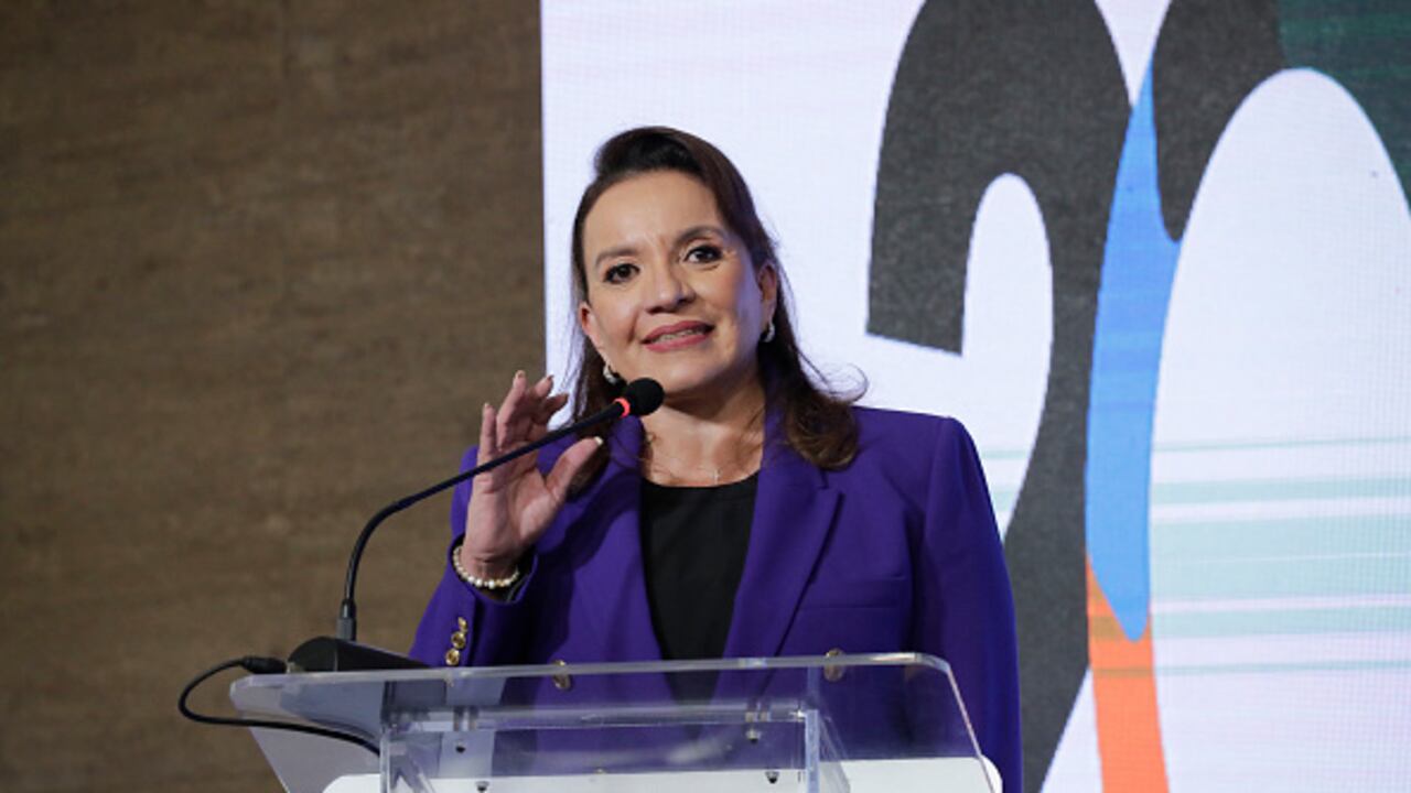 La presidenta Xiomara Castro justificó la decisión de establecer relaciones con China “como muestra de mi determinación para cumplir el Plan de Gobierno y expandir las fronteras con libertad en el concierto de las naciones del mundo”.