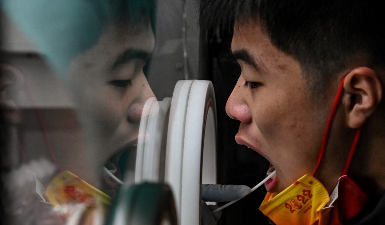 China vive un repunte de contagios luego que el país moderara las restricciones para combatir la pandemia de covid-19