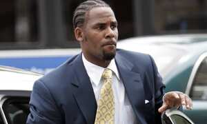 Cantante R. Kelly deberá permanecer en la cárcel 30 años, tras ser encontrado responsable de delitos sexuales.