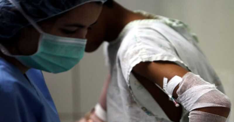 La congresista Norma Hurtado dijo que “lamentablemente, los niños también son afectados por uso de elementos pirotécnicos. Según cifras del Instituto Colombiano de Bienestar Familiar, ICBF, 6.125 niños y adolescentes, resultaron lesionados durante la última década”.