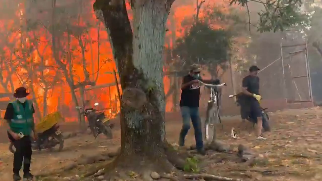 La grave situación causó que los habitantes del sector tuvieran que evacuar el lugar.