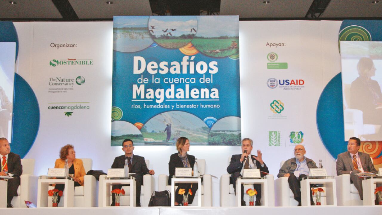 Participantes del panel académico: ‘Poniéndose de acuerdo en el manejo de la cuenca y sus planicies’.