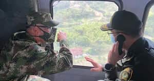 Ejército y Policía sobrevolando lugar donde ocurrió masacre en Buga