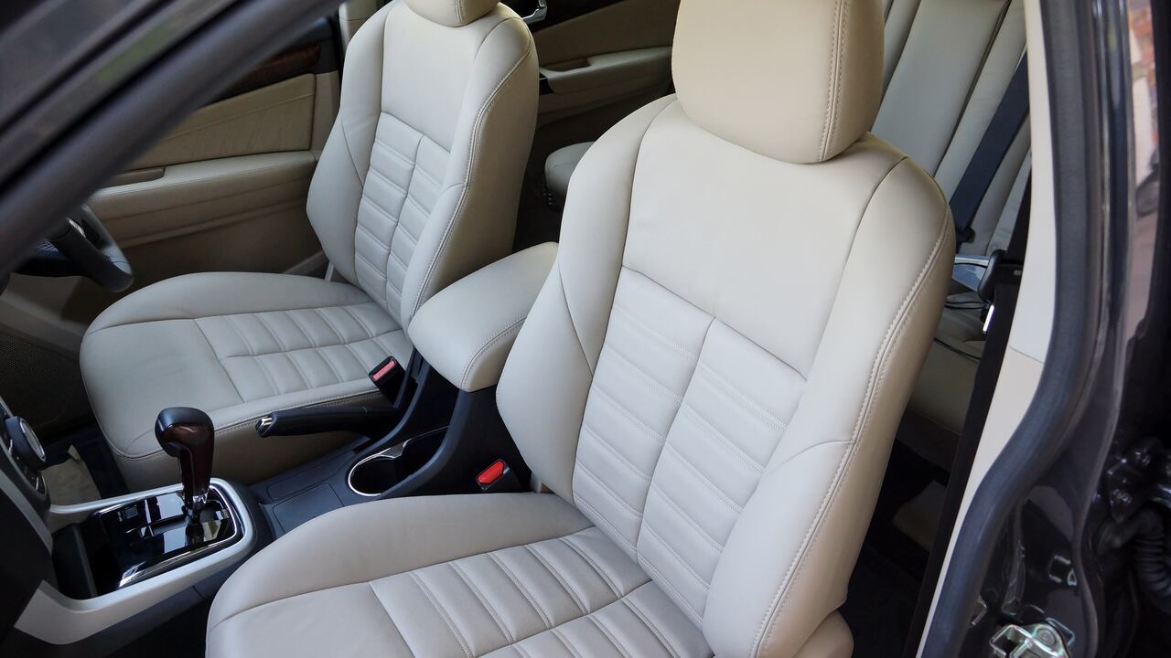 Los apoyacabezas son claves para proteger la región cervical del conductor y los pasajeros en medio de un choque.