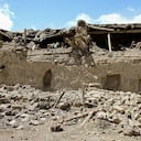 Las casas dañadas se muestran después de un terremoto en el distrito de Gayan, provincia de Paktika, el 22 de junio de 2022. (Foto de AFP)