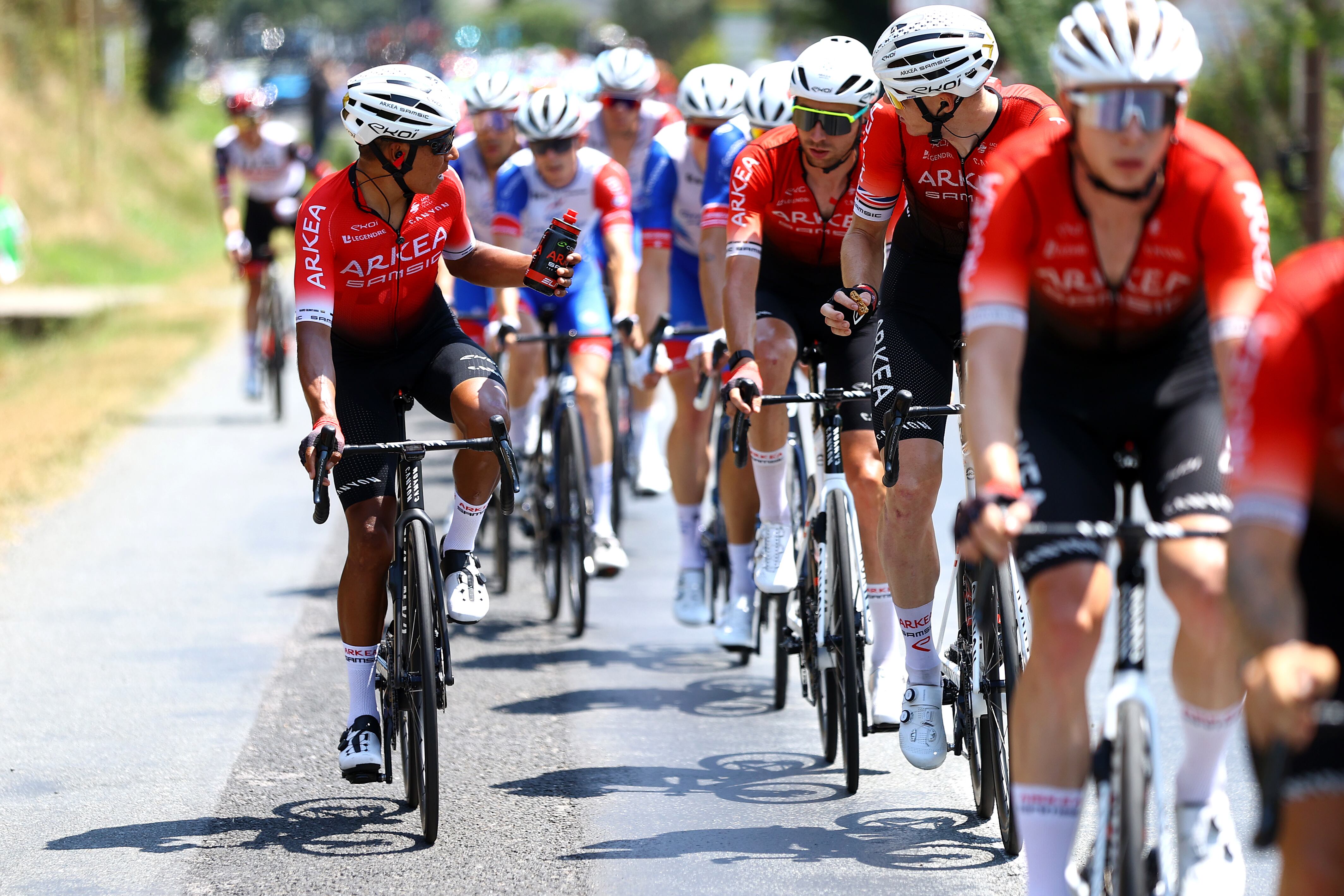 Connor Swift fue un gregario de lujo para Nairo Quintana en el Tour.