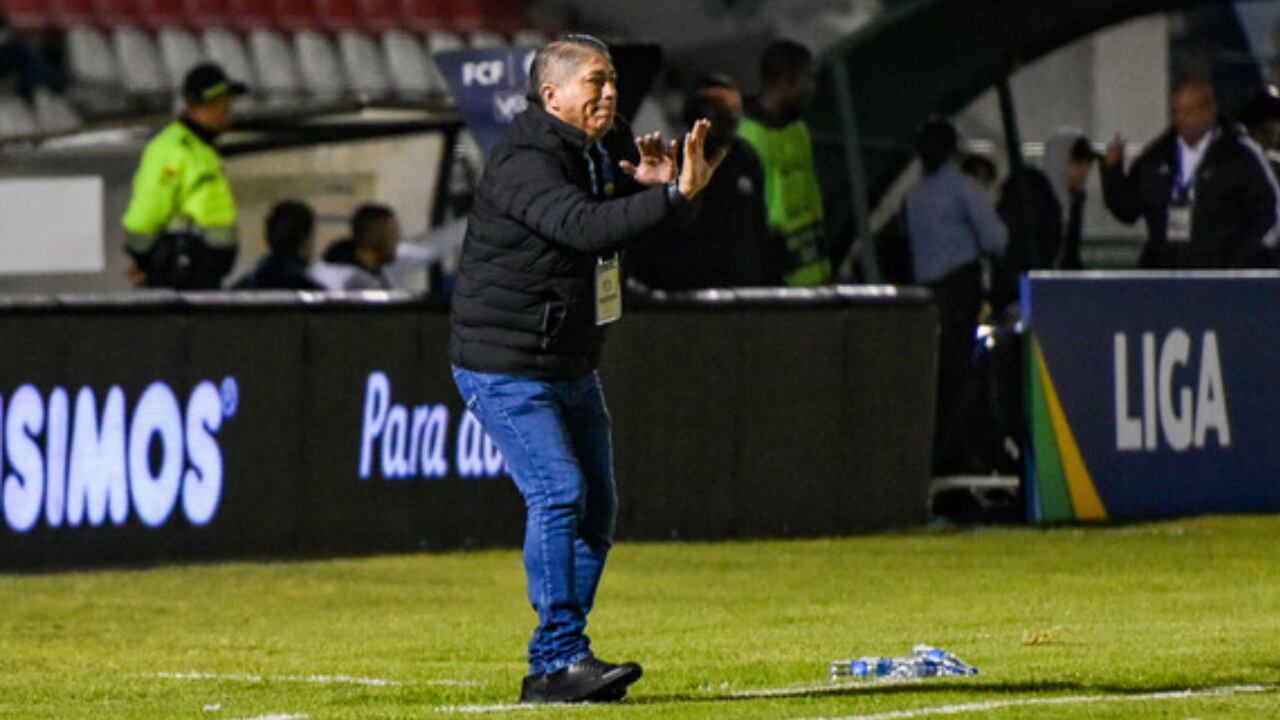 Roberto Torres llegó en febrero y no completo el 2025-I en Boyacá Chicó