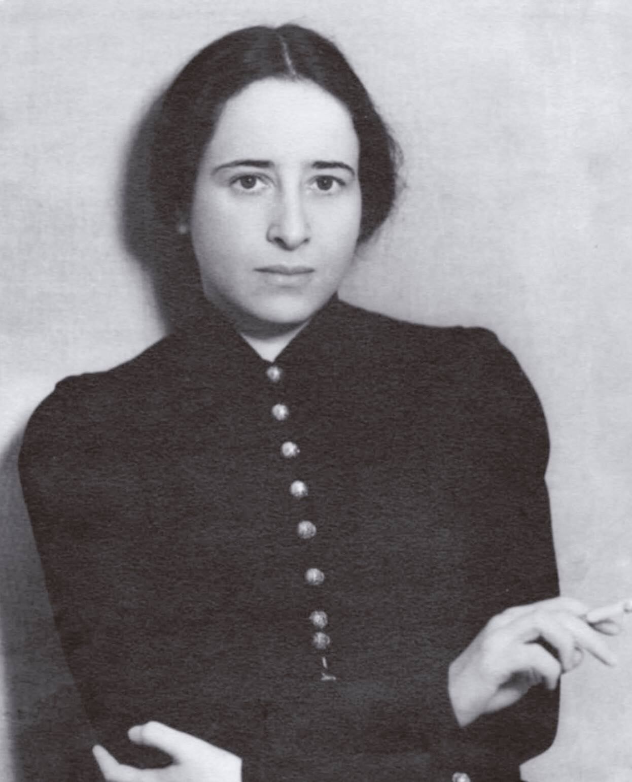 Fotografía de Hannah Arendt en 1933. Wikimedia Commons