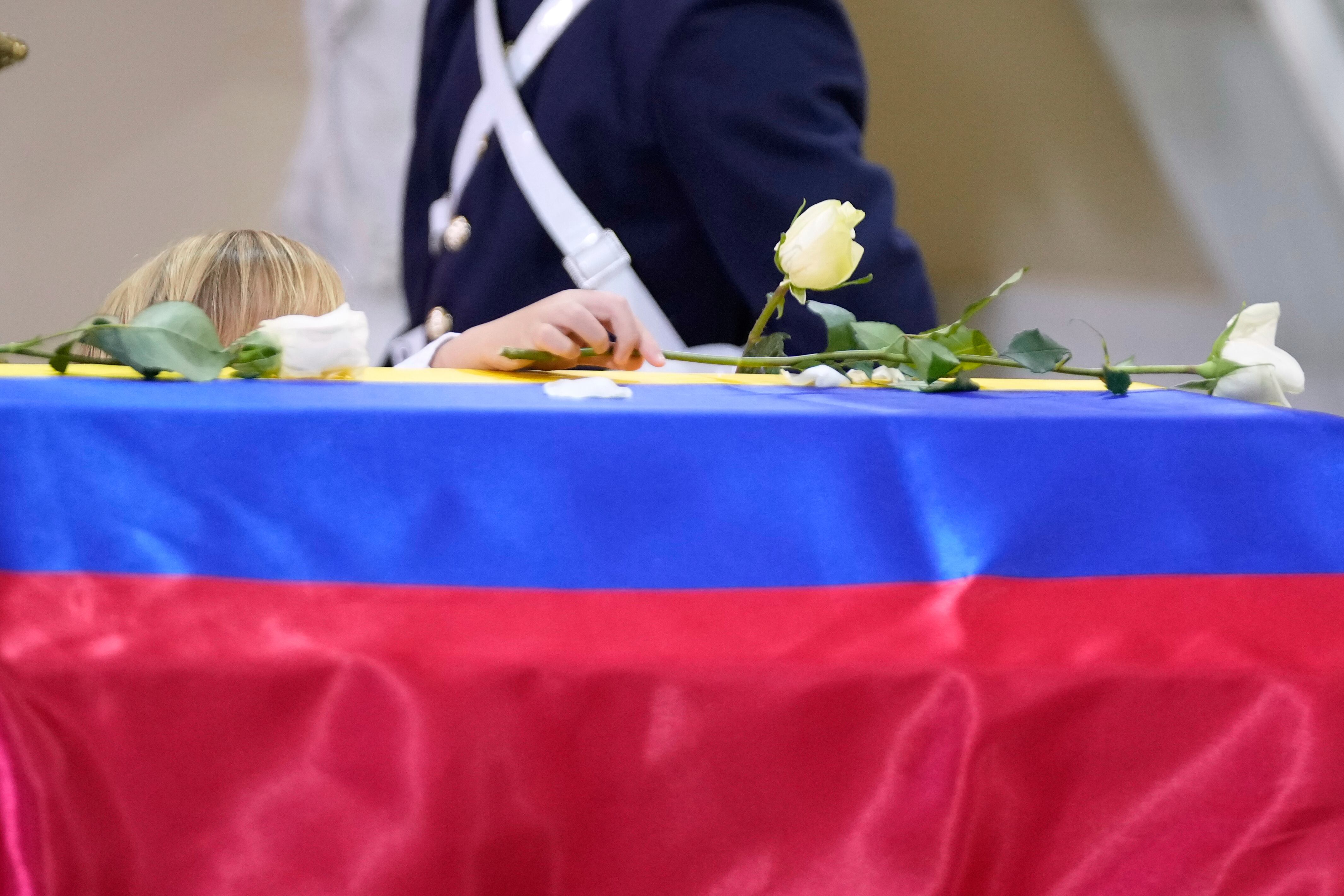 Funeral Miguel Uribe