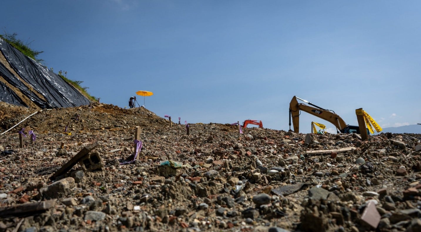 Foto de la inspección de la JEP en La Escombrera, en Medellín.