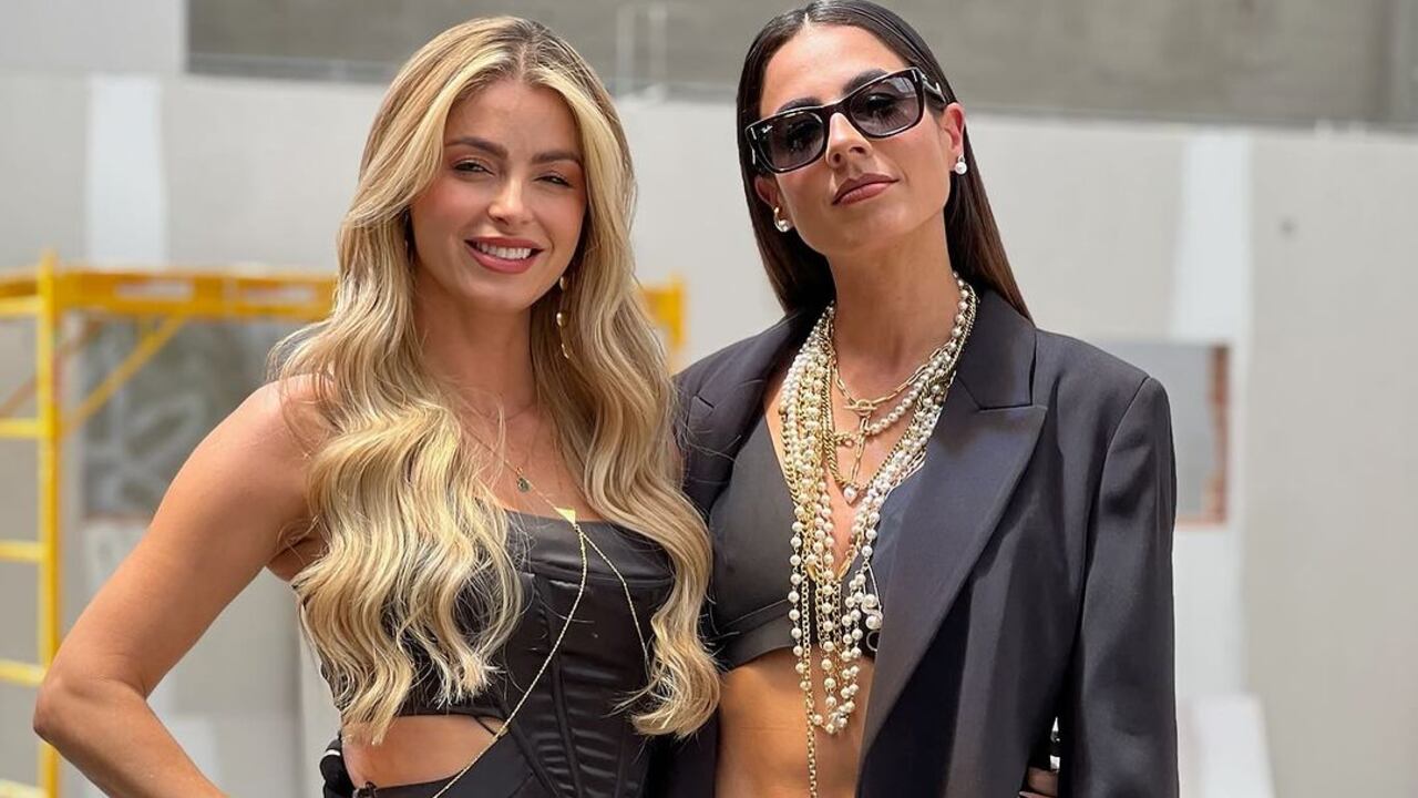 Cristina Hurtado y Carla Giraldo, presentadoras de 'La casa de los famosos'.